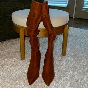 NEW slouchy, zip up 2.5 inch heeled fall boot